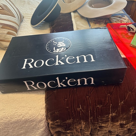 Rock’Em Cowhide Western WIDE CALF Knee-High Boots in Black & White - Picture 7 of 10